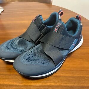 Tiem Slipstream Cycling Shoes - Navy/Coral (with SPD clips) W-8.5